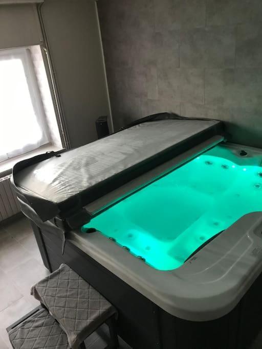 Maison Avec Jacuzzi Privatif Камбре Экстерьер фото